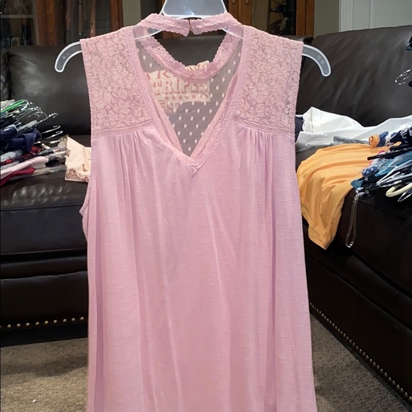 Tank - Picture 2 of 4